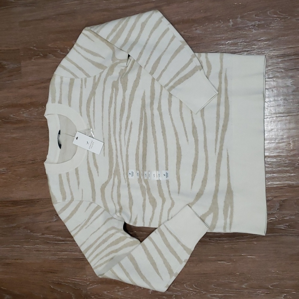 (L) NWT Denver Hayes Zebra Stripe Print Soft Sweater Cozy Cottagecore Gift New - Picture 1 of 9